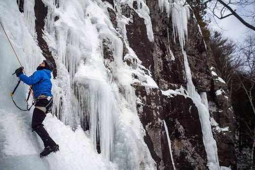 Fatbiking and ice climbing at “La crique à David” - Panorama Cycles