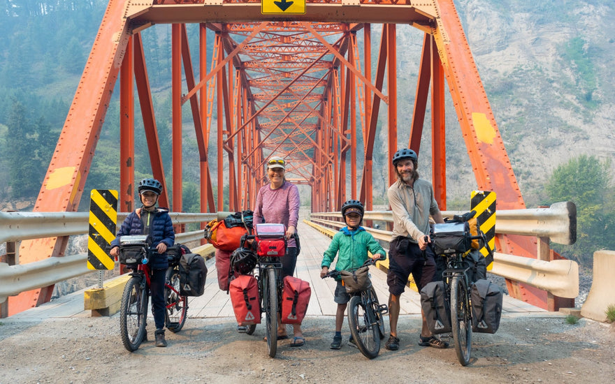 Living on their Bikes - An Episode About a Family Who Chose to Embrace the Nomadic Life - Panorama Cycles
